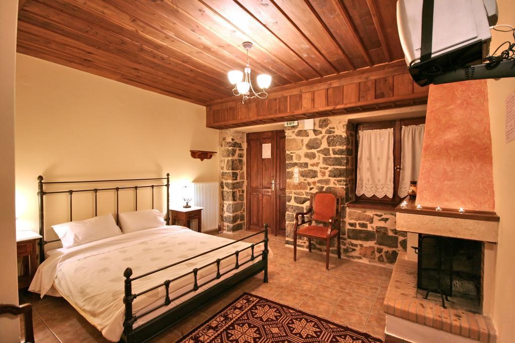Archontiko Nikolopoulou Hotel Vitina Room photo