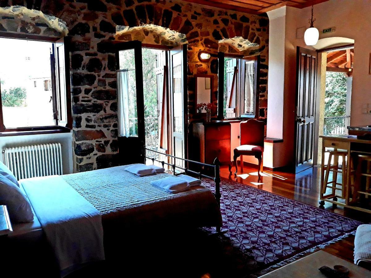 Archontiko Nikolopoulou Hotel Vitina Exterior photo